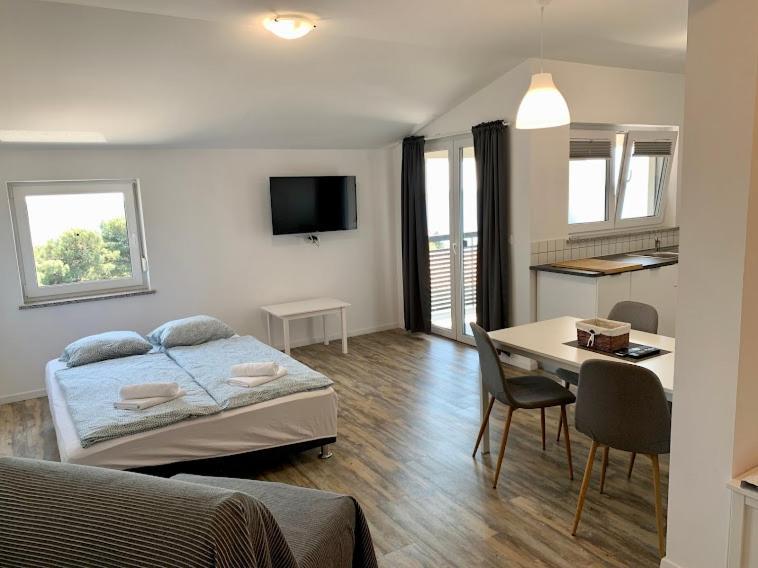 Apartments Zakinja Порторож Екстер'єр фото
